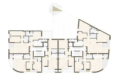 Edifici de 17 habitatges i locals comercials